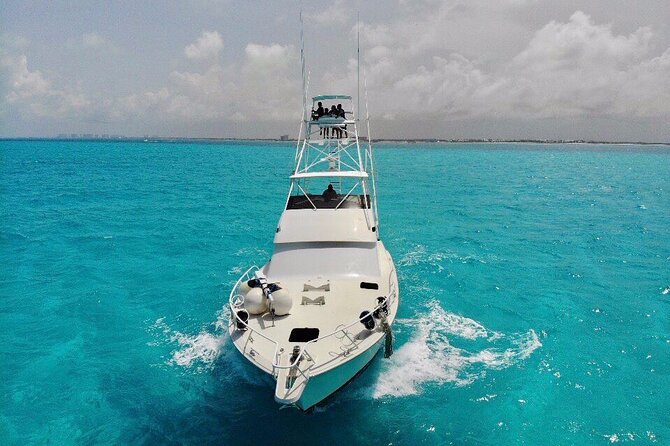 Biggest Luxury Yacht Boat Best in Cancun up to 28 pax - Playa Norte anchoring and snorkeling: what to plan for