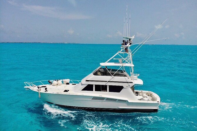 Biggest Luxury Yacht Boat Best in Cancun up to 28 pax - From Marina V&V to Isla Mujeres: how the 4, 6, or 8 hours really play out