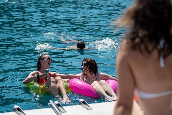 Blue Cave Premium Half-Day Tour with Panoramic Old Town View - Onboard comfort, snorkel gear, and the drink plan that makes it feel like a premium outing
