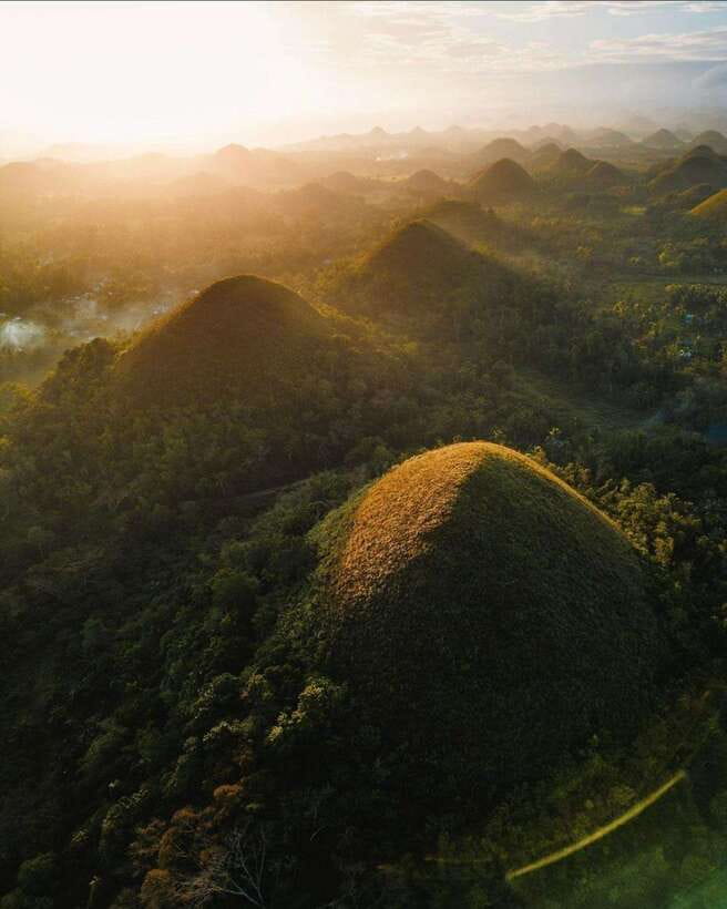 Bohol: Premium Chocolate Hills, Tarsiers & River Experience - Bonus Stops: Underground Cave or Baclayon Church (When Timing Allows)