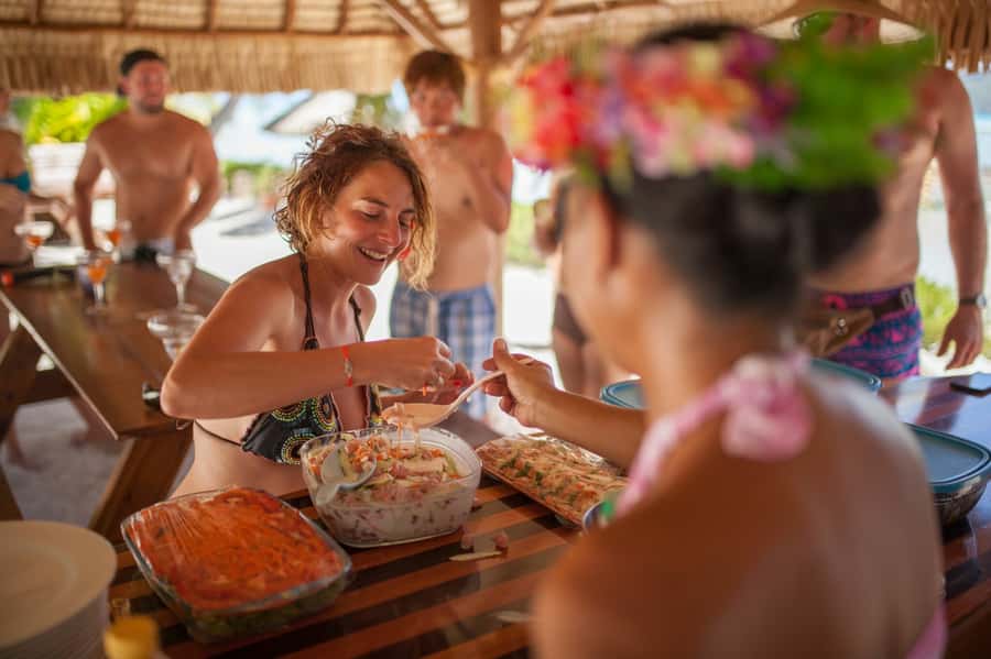 Bora Bora Luxury Tour and Beach Picnic - Arriving at the motu: Mt. Otemanu as your backdrop