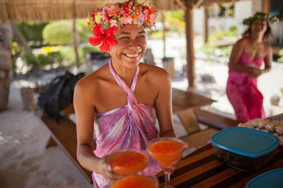 Bora Bora Luxury Tour and Beach Picnic - The Polynesian barbecue picnic: what’s included and why it feels local