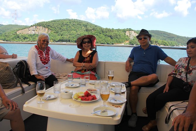 Bosphorus Luxury Lunch Cruise & Black Sea Swimming Experience - Anadolu Kavağı: lunch-town energy and the best shore break