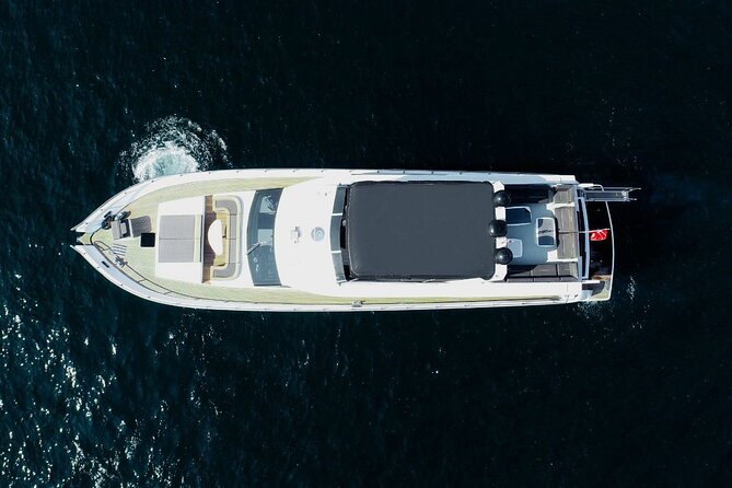 Bosphorus Night Cruise on Luxury Yacht - Night Views From a Small Luxury Yacht in Istanbul