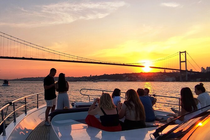 Bosphorus Sunset Yacht Experience: Istanbul’s Best - Why this Bosphorus sunset cruise works in Istanbul