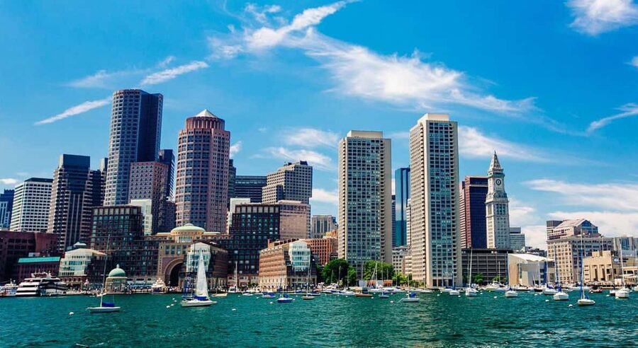 Boston Premium Driving Tour with Boat Cruise and Bunker Hill - Entering Boston with a Small Group and a Real Pickup Plan