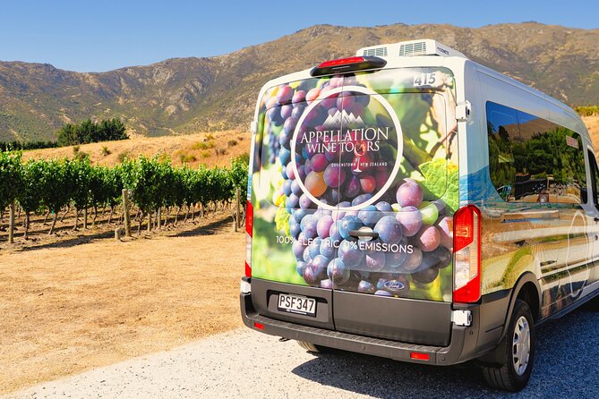 Boutique Wine Tour - visit Central Otago, 4 Wineries & Lunch - First scenic drive: Lake Wakatipu, Lake Hayes, and the bungy bridge