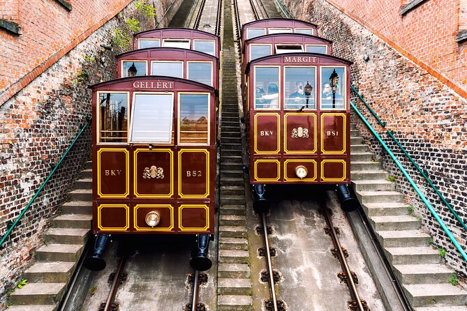 Budapest in a Day Private Luxury Sightseeing Tour - Cross to Buda: Chain Bridge, Castle District viewpoints and Matthias Church