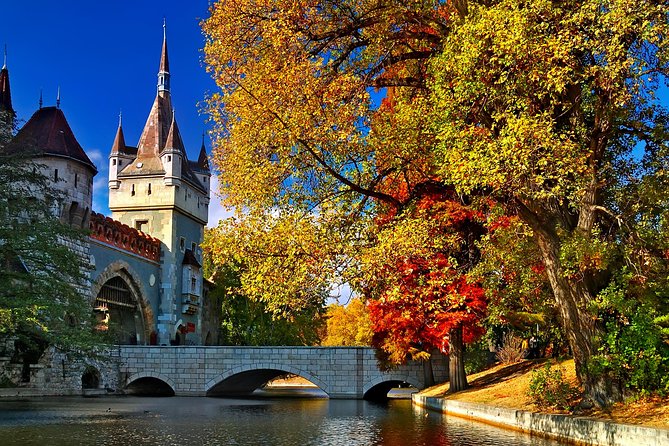 Budapest in a Day Private Luxury Sightseeing Tour - Jewish Quarter time: Synagogue area architecture and neighborhood feel