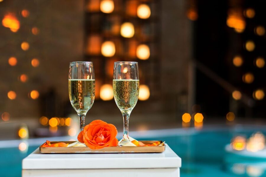 Budapest: Mandala Day Spa & Luxury Pool Experience - Hot pools, cold baths, and jacuzzi time in 3 hours