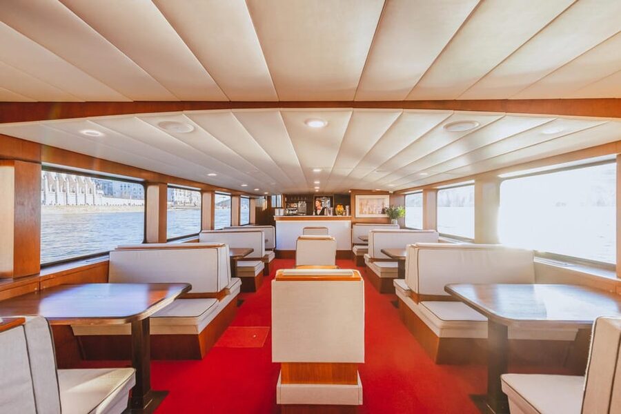 Budapest: Premium Sightseeing Cruise with Tokaj Frizzante - The Boat Experience: Refurbished Comfort, Indoor Heat, and Onboard Wi-Fi