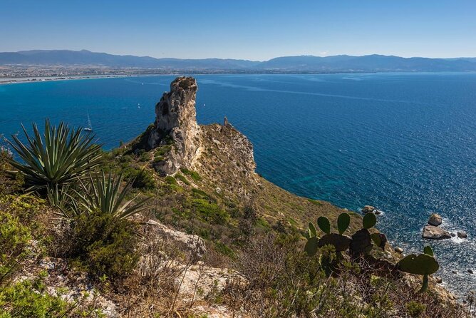 Cagliari 3 Hours Luxury Motorboat Tour - Wine and Snorkeling - Key highlights at a glance
