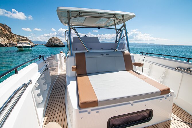 Cagliari 3 Hours Luxury Motorboat Tour - Wine and Snorkeling - Drinks and wine: keeping it simple, local, and included