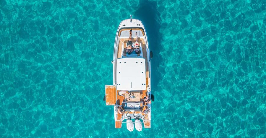 Cagliari: Luxury Motorboat Tour with 3 Swim Stops & Wine - Luxury motorboat basics: Beneteau comfort on Cagliari’s bay