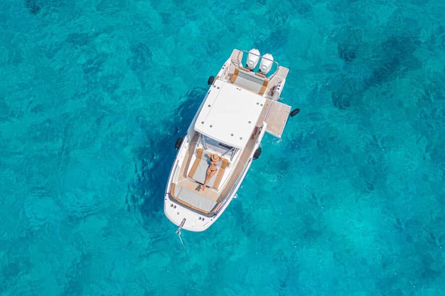 Cagliari: Luxury Motorboat Tour with 3 Swim Stops & Wine - Cala Fighera: more time, more room for lingering