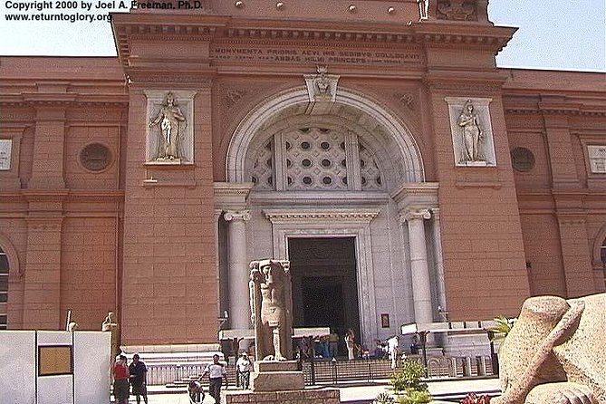 Cairo Luxury Tours to Egyptian Museum,Coptic Cairo & Bazaar - Khan el-Khalili bazaar: shopping time, with a smart attitude