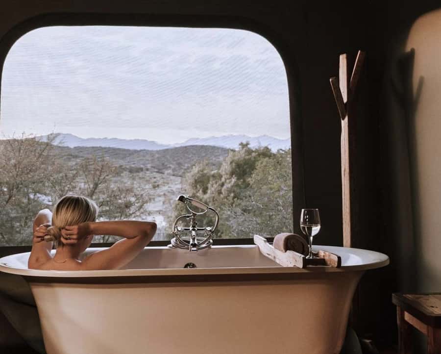 Cape Town: 2-Day Wildlife Tour with Safaris and Luxury Stay - The guides make or break the day