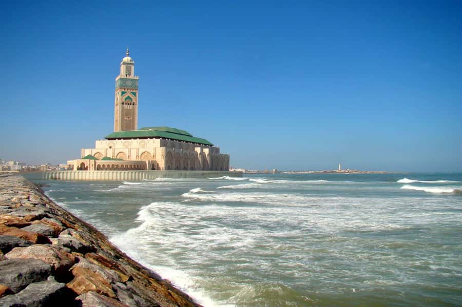 Casablanca: Hassan II Mosque Premium Tour with Entry Ticket - Your guide experience: what makes it worth it