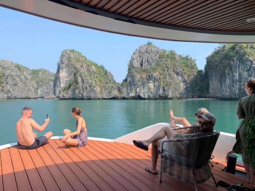 Cat Ba Island: Lan Ha Bay Full-Day with Luxury Cruise - Second kayaking and another water-focused segment