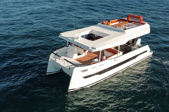 Catamaran - Luxury Private Tour - A private luxury catamaran in Cabo that’s built for photos and downtime
