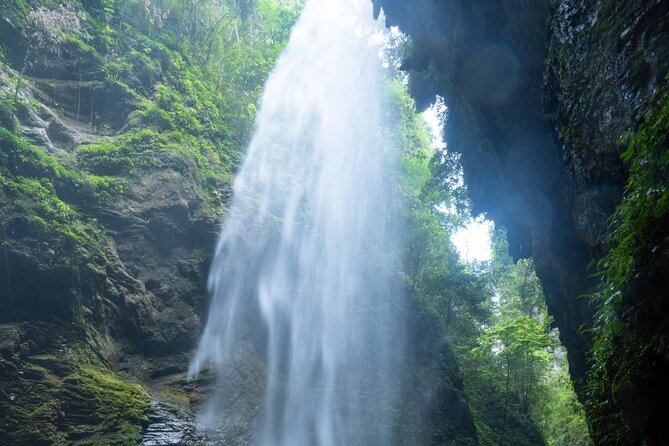 Chongqing Wulong: All inclusive luxury private trip to 2 spots - What the $10 price really means for value