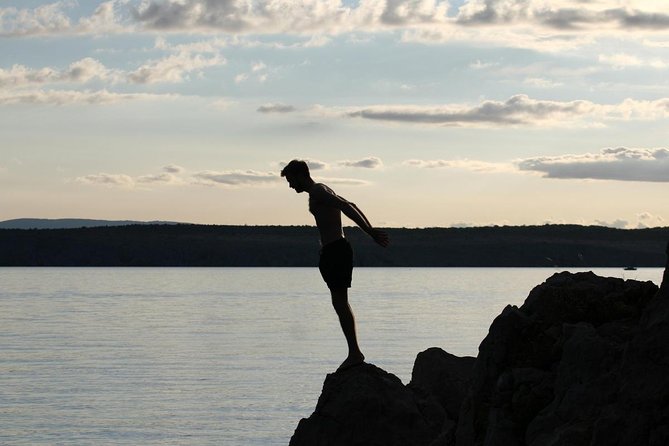 Cliff Diver De Luxe with Different Options at "La Quebrada" - Key Highlights to Know Before You Go