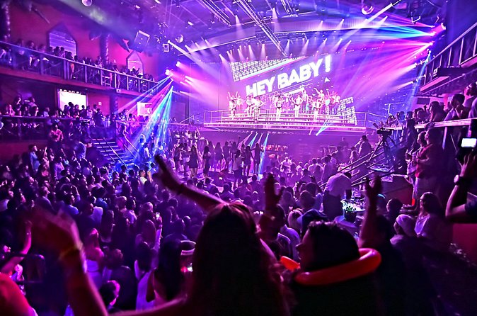 Coco Bongo Premium Open Bar - Staff Energy and Service: When You Get a Great Team, It Shows