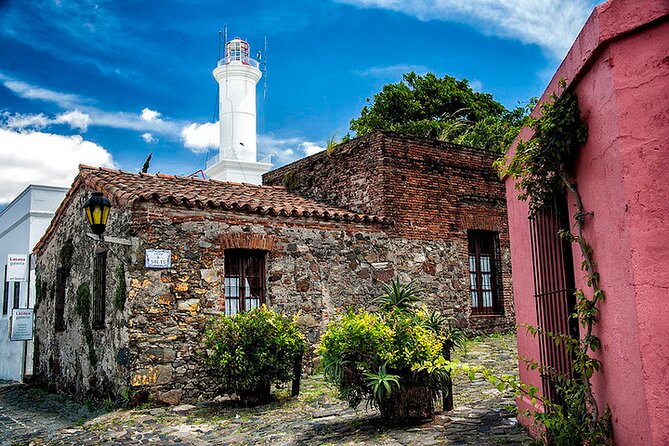 Colonia Premium Day Tour From Buenos Aires - Buenos Aires to Uruguay in one day: the real value