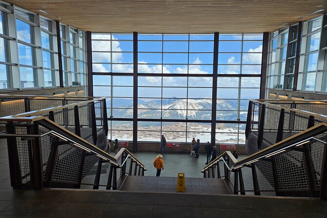 Colorado Springs Pikes Peak Luxury Jeep Tours - Summit Time at America’s Mountain: Visitor Center, Donuts, and the Big Picture