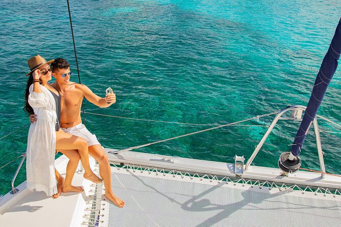 Cozumel Luxury Sailing & Snorkeling with Lunch and Open Bar Onboard - Paddleboards and swim time: how to use the stops well
