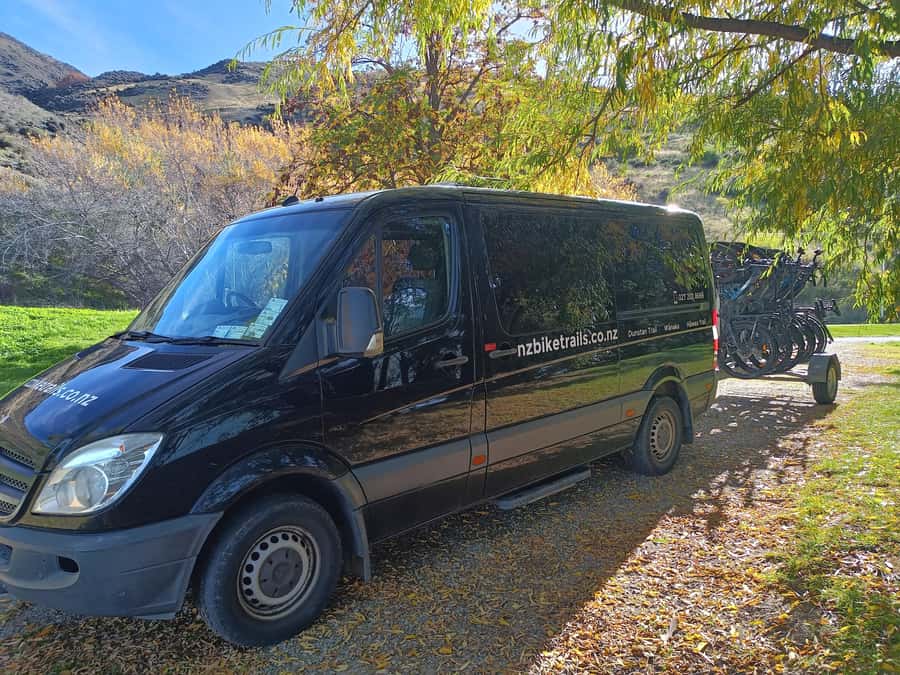 Cromwell: Lake Dunstan Trail Bike Rental and Luxury Shuttle - Cromwell bike tour time: why the briefing and fit are the real deal