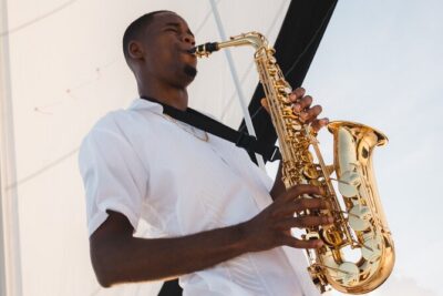 Deluxe Sunset and Saxophone Sail on Luxury Lady Grace Catamaran - Drinks and hors d’oeuvres: an open bar that doesn’t feel like an afterthought