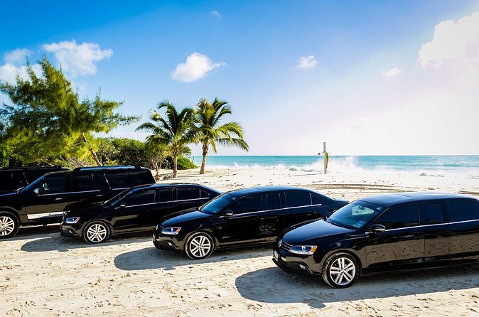 Departure by Luxury Sedan From Playa del Carmen to Cancun Airport - Getting to Cancun Airport: arriving with time to think
