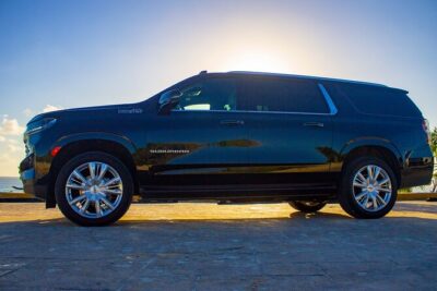 Departure by Luxury Suv from Playa del Carmen to Cancun Airport - Price and value: $180 per group (up to 6) is actually simple