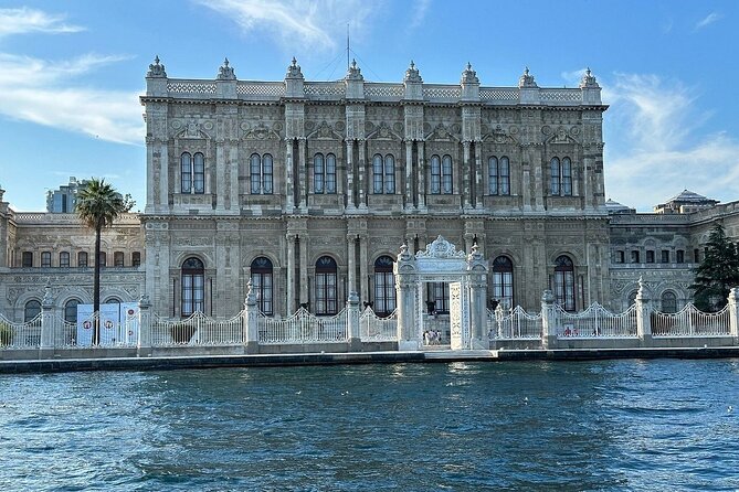 Dolmabahçe Palace and Sunset Tour on Luxury Yacht - Maiden’s Tower at Sunset: Legend, Height, and a Small-Island View