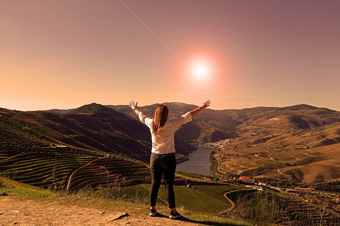 DOURO TOURS - Premium Tour - Quinta #2: 3 Port wines and a second round of tasting