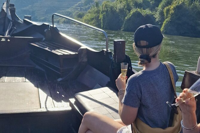 Douro Valley-Expert Guide-Boat-Lunch-Tastings-Offer wine bottle - Winery #1 in Pinhão: tasting Port history and pairing it with olive oil