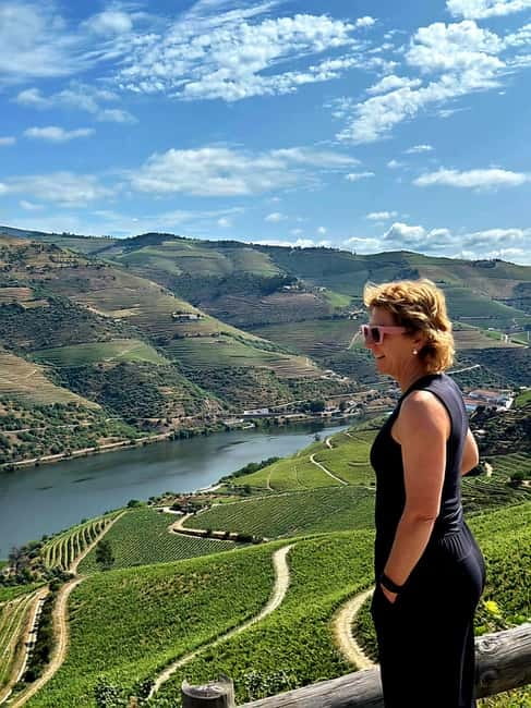 DOURO VALLEY: Premium Wine Tour, Winery Lunch & Private Boat - Sabrosa: where the day starts tasting