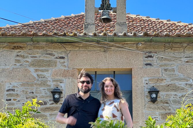 Douro Valley Wine Tour with Tastings, Boat Ride & Lunch - Stop 4: Sabrosa lunch in a 1735 manor house