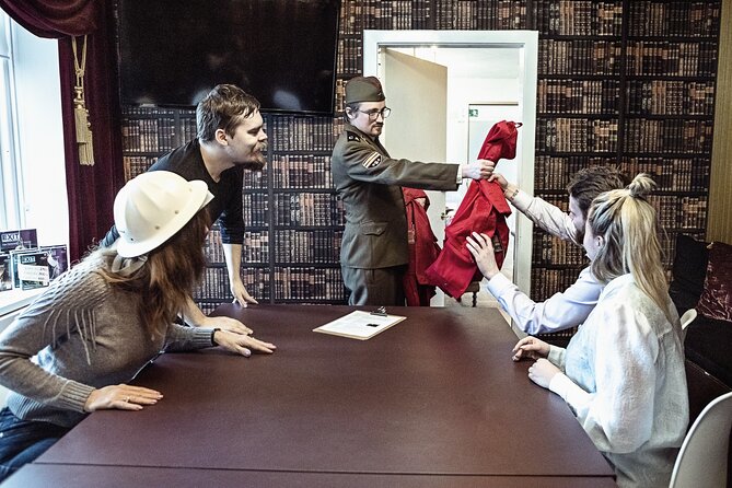 Downfall Spy Mission (Premium Private Escape Room) - Downfall in Copenhagen: a Soviet 1989 mission with real pressure