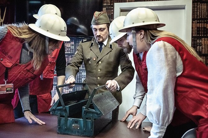 Downfall Spy Mission (Premium Private Escape Room) - Private group format: who you’ll be playing with and why it matters