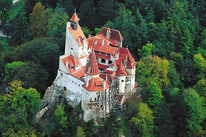 Dracula and Peles Castles Premium Tour with Hotel pick-up - From Bucharest to Prahova Valley: the ride that sets the tone