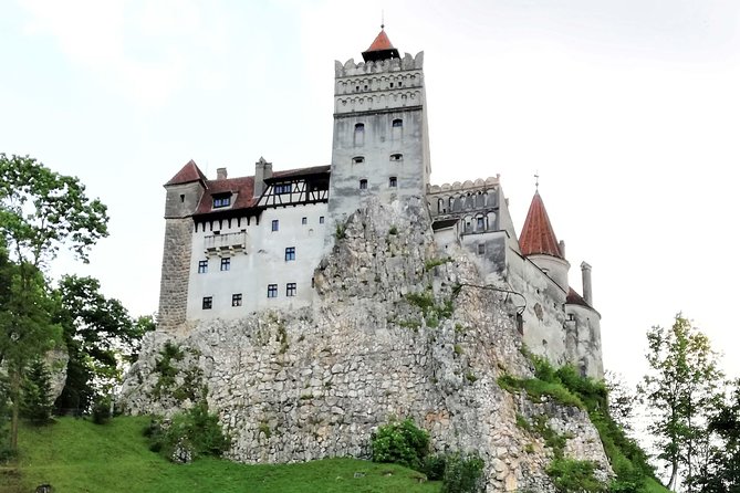 Dracula Castle, Peles and Transylvania, Premium Private Tour - Brasov Old Town: swap spooky stones for medieval streets