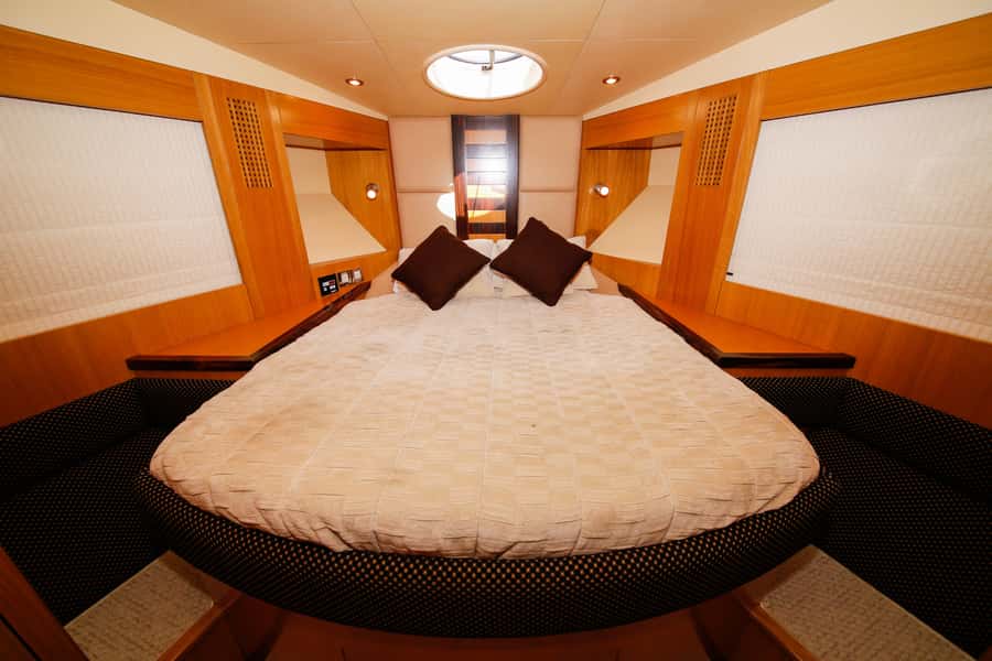 Dubai: Atlantis and Burj Al Arab Cruise on Luxury Yacht - Dubai Marina on a yacht: why the view feels different