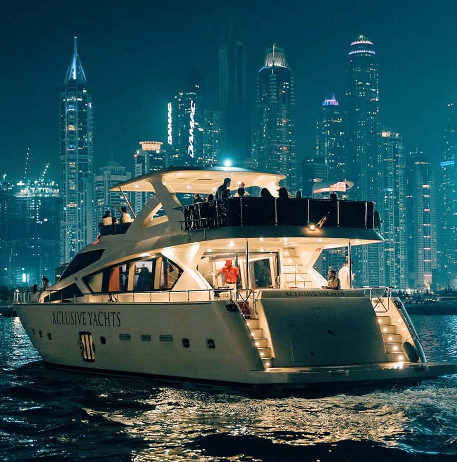 Dubai Harbor: Luxury Yacht Tour with BBQ Options - Quick hits