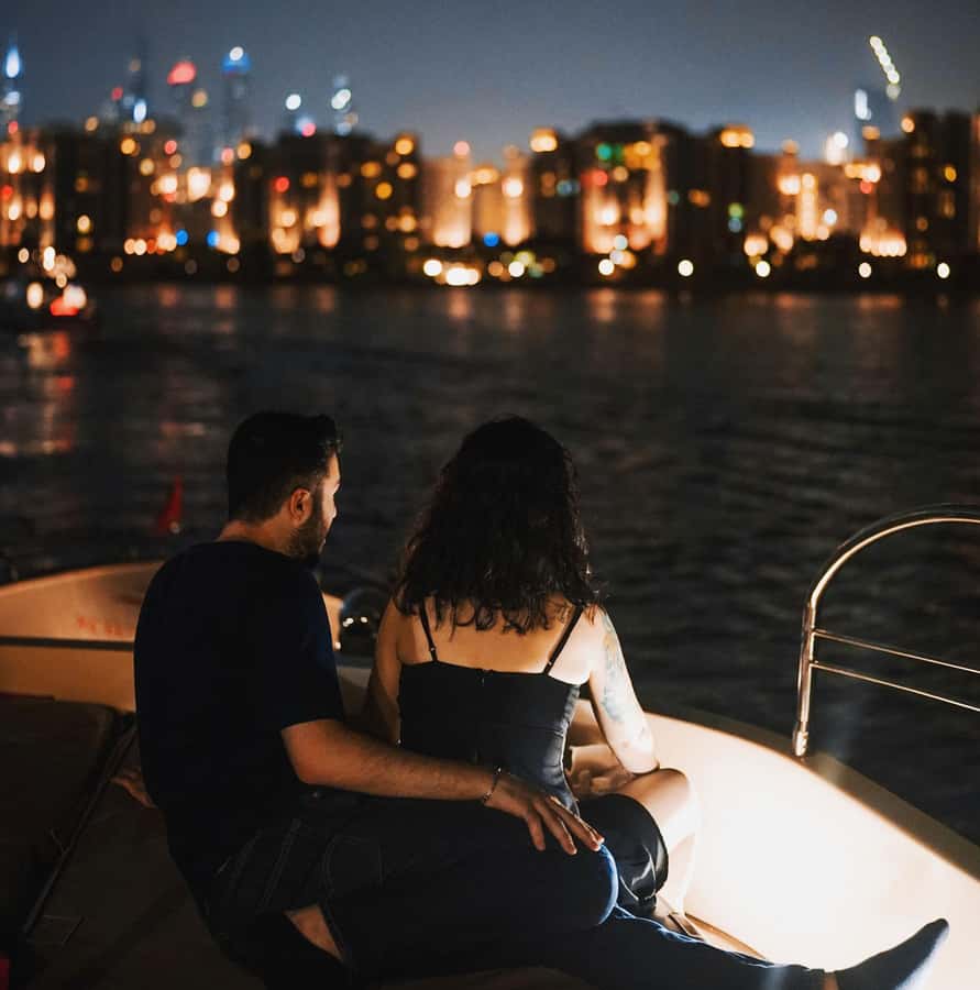 Dubai Harbor: Luxury Yacht Tour with BBQ Options - What the itinerary feels like minute to minute