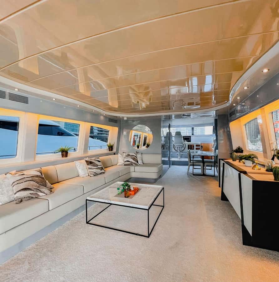 Dubai Harbor: Luxury Yacht Tour with BBQ Options - Crew service and the small details that matter