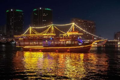 Dubai: Luxury Dinner Cruise with Live Music - Jannat Tours vs Al Seef: Getting the Correct Starting Point