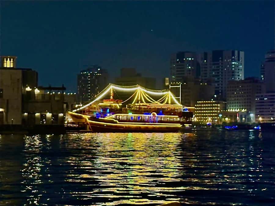 Dubai: Luxury Dinner Cruise with Live Music - Value and Price: Is $44 Worth It?