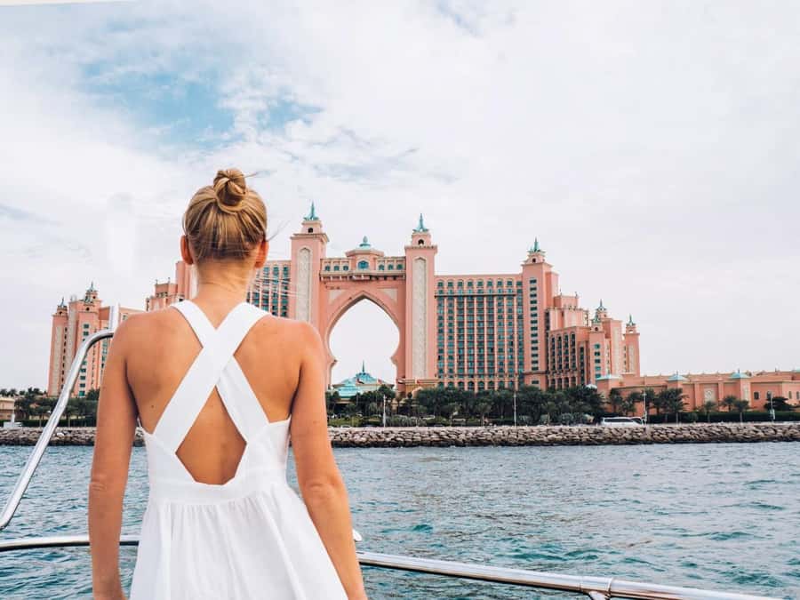 Dubai: Luxury Sunset Yacht Tour with Snacks and Drinks - Atlantis and Burj Al Arab: the golden-hour photo sequence